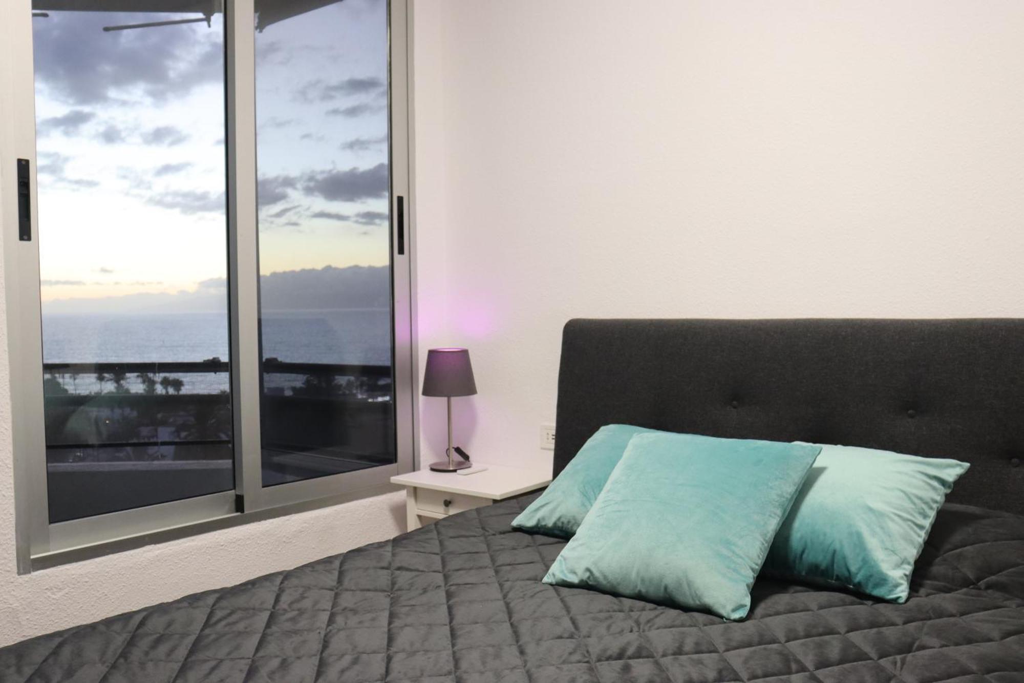 Cozy Ocean And La Gomera View Appartment Playa de las Americas  Exteriör bild